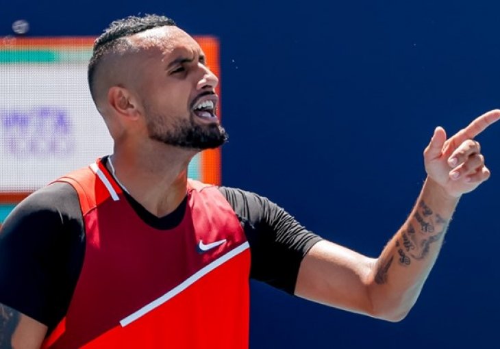 Kyrgios razbio reket i odbio igrati: 
