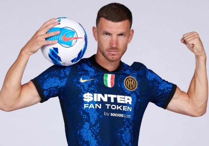 Džeko nije jedini: Juventus želi dovesti još jednog napadača koji gazi ka petoj deceniji života