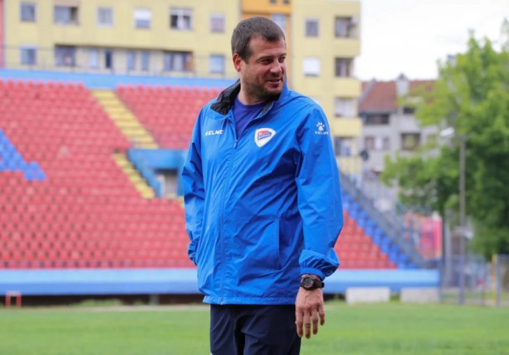 BORAC SKLAPA STRAŠAN TIM Danas stiže veznjak iz Srbije, sutra bivši reprezentativac BiH, pregovara se s nekadašnjim igračem Genoe