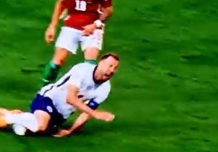 JAVNOST BIJESNA ZBOG GESTA NAPADAČA TOTTENHAMA: Noć engleske blamaže obilježio i sramotan potez Harrya Kanea