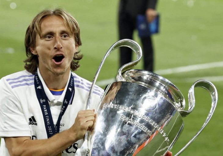 MODRIĆ KONAČNO OTKRIO TAJNU DUGOVJEČNOSTI: ‘Živim nogomet 24 sata dnevno, svaki dan dolazim sat vremena ranije...‘