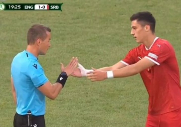 Danski sudac odbio se rukovati sa srpskim nogometašem na Euru