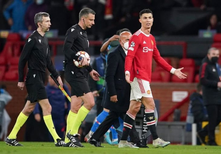 RONALDO SE NIJE POJAVIO NA PRIPREMAMA JUNAJTEDA, MIJENJA GA JEDAN OD NAJBOLJIH NA PLANETI? Ten Hag krenuo po UBICU, navijači će ludjeti za njim 