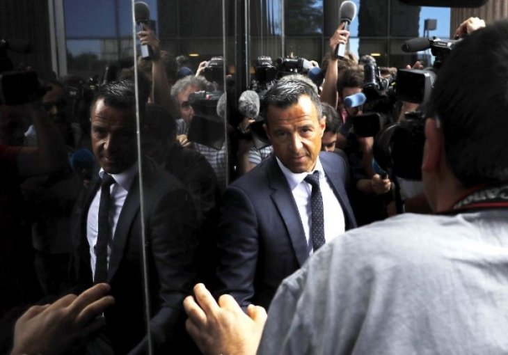 Zna se zašto je Jorge Mendes jučer došao u Barcelonu, s Laportom razgovarao o dvojici igrača