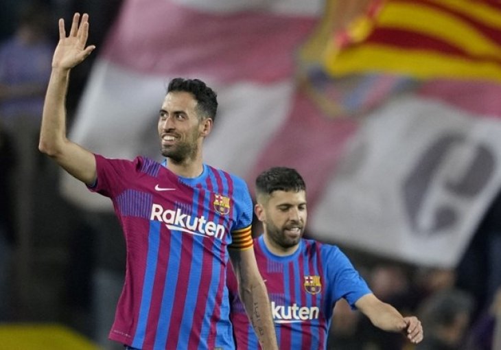 MUNDO DEPORTIVO IZNENADIO BAŠ SVE Kapiten Barcelone odlučio je napustiti Camp Nou, novi klub iznenadit će baš sve