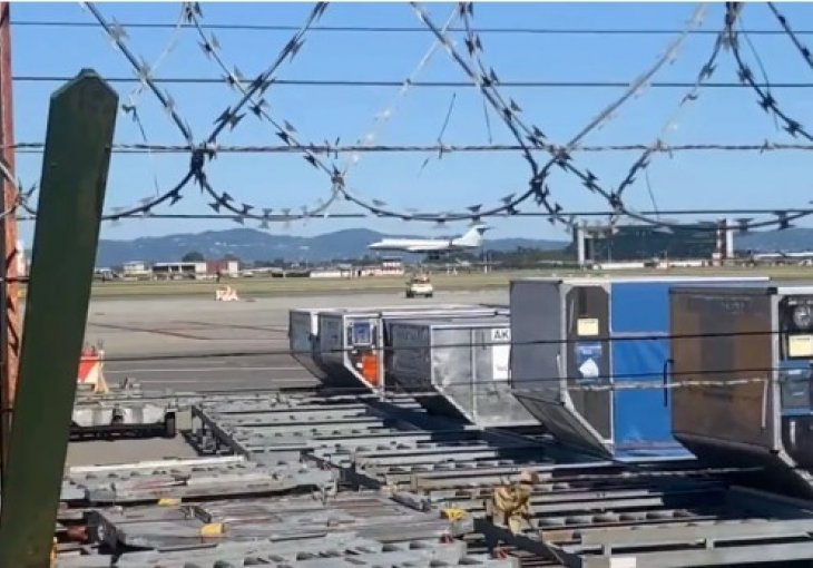 Avion velike zvijezde je sletio, mjere osiguranja su predsjedničke, a sutra je veliki potpis