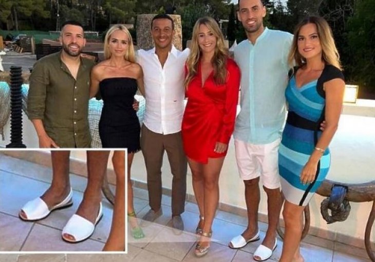 Busquets privukao pažnju zbog modnog odabira, bijele sandale s kaišem postale meta ismijavanja