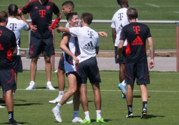 Lewandowski: Kada odradim pripreme vratit ću se u Minhen da završim još neke stvari