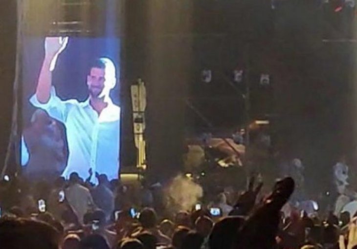 (VIDEO) Novak Đoković se pojavio na koncertu Dine Merlina, pogledajte reakciju publike