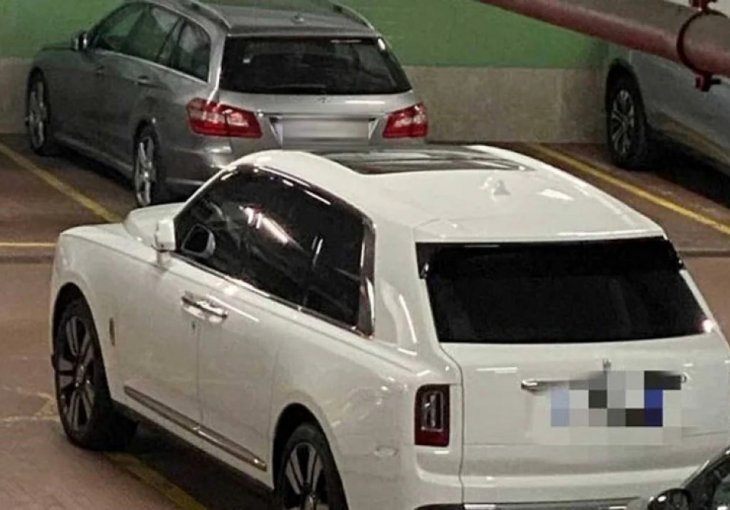 ZEMLJOTRES JE VEĆ POČEO! Ronaldov automobil parkiran u garaži slavnog stadiona, navijači već prave euforiju