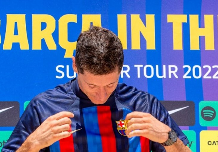 Xavi u VELIKOM PROBLEMU: Lewandowski još uvijek nema pravo nastupa za Barcelonu