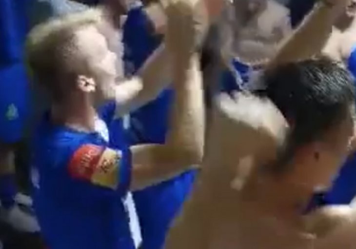 Željezničar je sinoć srušio Zrinjski u Mostaru, a u svlačionici su nakon utakmice odzvanjali poznati stihovi VIDEO