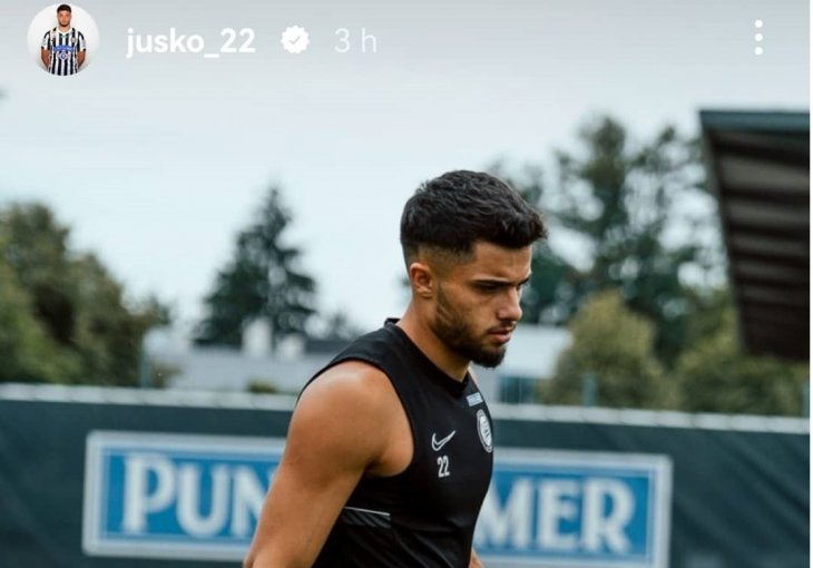 SVI GLEDAJU U ČARAPE BH. REPREZENTATIVCA: Oduševio naciju, DETALJ koji će vas ostaviti bez teksta (FOTO)