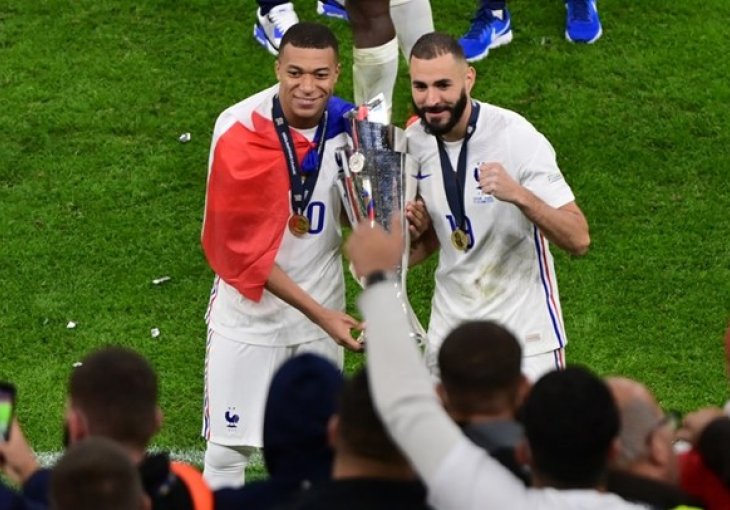 Mbappe naveo trojicu najboljih za prošlu sezonu, uvrstio je i sebe