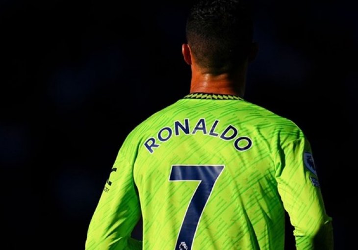 Menadžer Ronalda ponudio novoj ekipi!