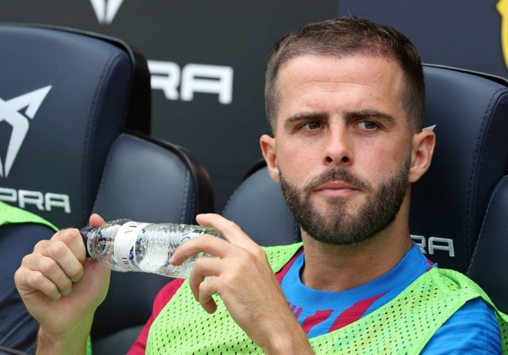 BUUUM! Povratak otpisanog: Miralem Pjanić se vraća u La Ligu, poznato koji klub ga želi angažovati?