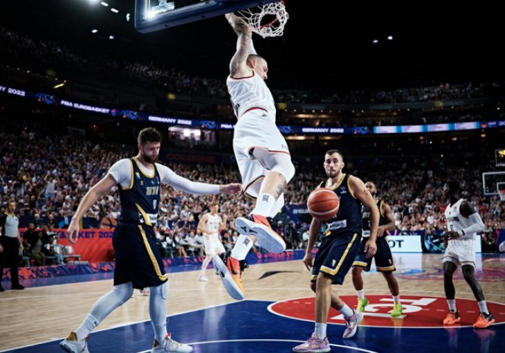 ZMAJEVI IPAK POKLEKLI NAKON ODLIČNOG PRVOG DIJELA Greške i sudije kumovale prvom porazu na Eurobasketu