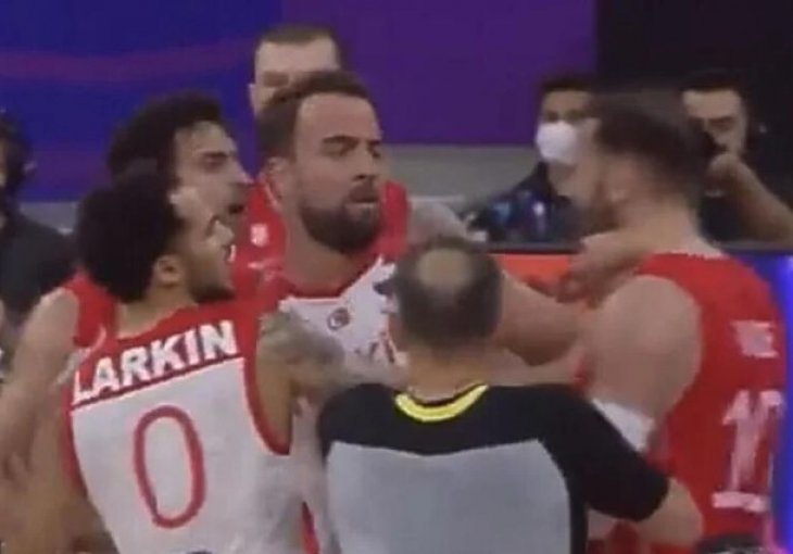 Turska je nedavno zaprijetila povlačenjem s Eurobasketa, a sada je FIBA donijela odluku za taj slučaj