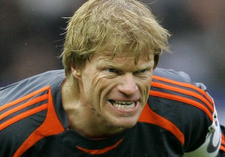 Bayern je pobijedio Barcelonu u Ligi prvaka, ali to nije bilo dovoljno da Oliver Kahn ne uđe u svlačionicu i 