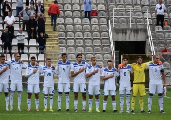 DOSUĐENA DVA PENALA ZA ITALIJU: Azzurri srušili Zmajiće u 88. minuti