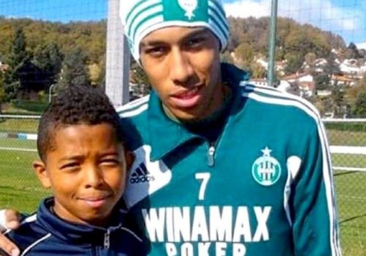 Fudbal piše zanimljive priče: Jedna od njih je u Chelseaju, a radi se o dječaku koji je nakon 10 godina dočekao da igra s idolom s kojim se slikao