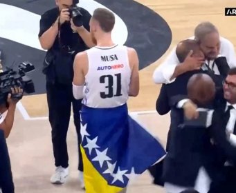 SCENE KOJE ĆE ODUŠEVITI SVE PATRIOTE: Musa ogrnut zastavom Bosne i Hercegovine proslavio prvi trofej u Realu