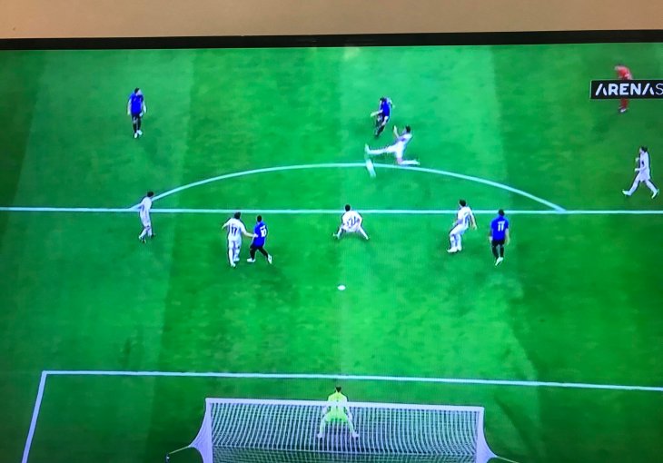 MEAZZA JE PROKLJUČALA, KAKAV PROJEKTIL: Ovo ni 3 golmana ne bi odbranila, Calhanoglu u svom stilu