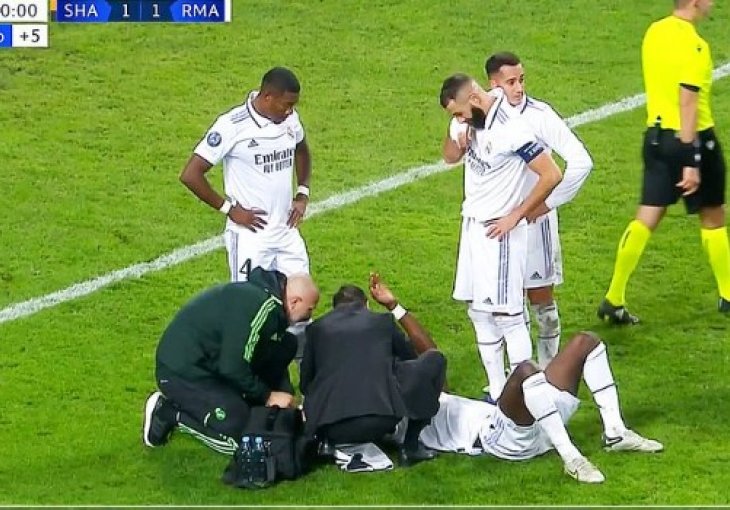 GOL JE SKUPO PLATIO Junak Reala iz 95. minute brutalno nokautiran, završio je na travi obliven krvlju
