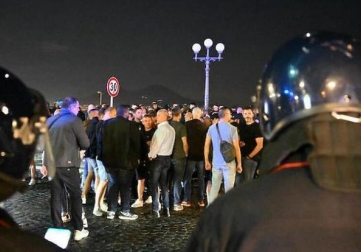 Navijači Napolija i Ajaxa se potukli uoči utakmice u Ligi prvaka
