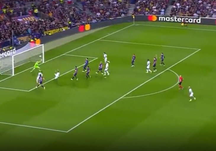 NOU CAMP JE NA TRENUTAK POTPUNO ZANIJEMIO: Džeku napustila sreća nakon izuzetno efektnog udarca