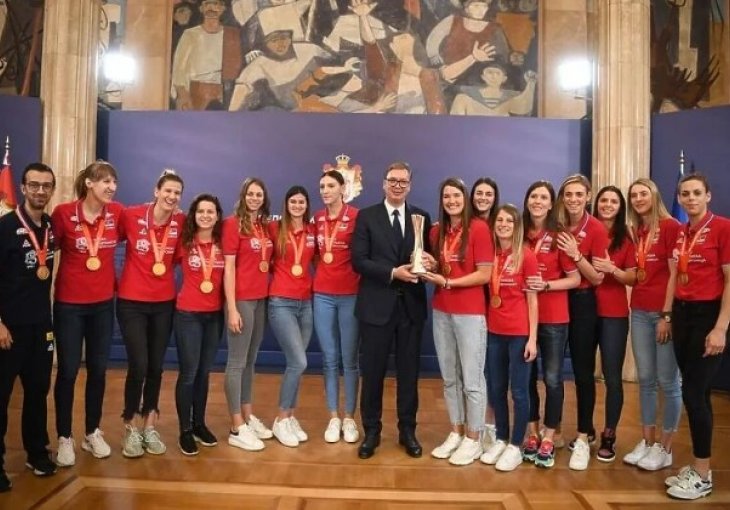 Srbija bogato nagradila odbojkašice za zlato, Vučić se pohvalio da će novac 