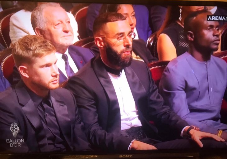 APSOLUTNO ZASLUŽENO: Karim Benzema prvi put u karijeri osvojio Zlatnu loptu