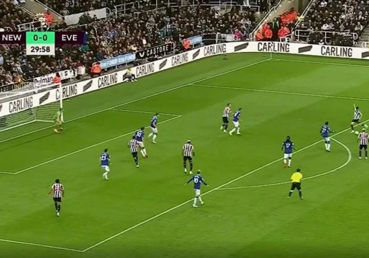 WOOOOW KAKVA MAJSTORIJA, ST. JAMES JE DUUUGOOOO ČEKAO OVO! Gol karijere čudesnog Almirona!