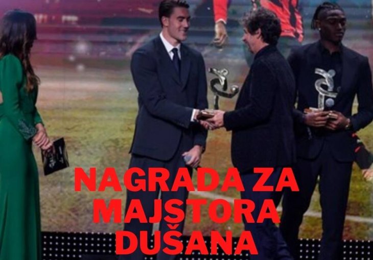VLAHOVIĆ PROGLAŠEN ZA NAJBOLJEG NAPADAČA SERIJE A: Pogledajte kako je Srbijanac dočekan na ceremoniji u Milanu! (VIDEO)