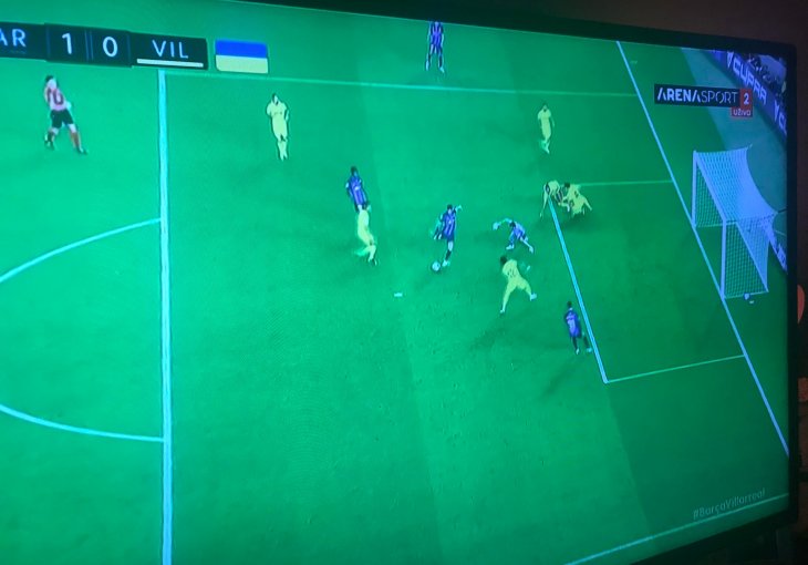 NOU CAMP IMA NOVOG LJUBIMCA, LEWA ODJEKUJE: Poljak postiže GOLČINU kakva se rijetko viđa