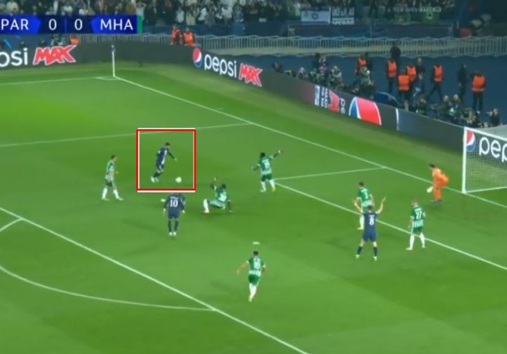 ISTINSKI JE MAĐIONIČAR: Lionel Messi vanjskim dijelom stopala postiže GOLČINU VIDEO