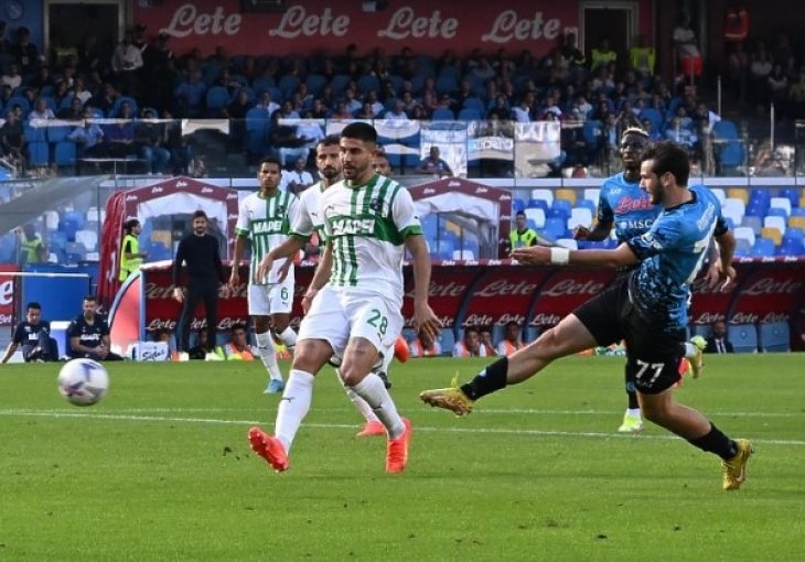 Kakav Napoli - moćan Napoli! Sassuolo je demoliran, a jedan igrač ima nadimak