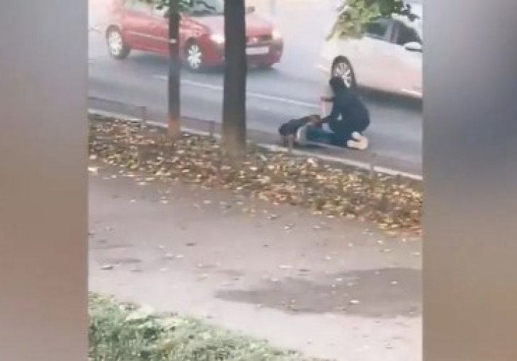 Tučnjava BBB-a i Torcide u centru Zagreba: Palice, baklje, huligani leže po cesti