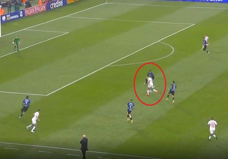 I U 35. GODINI POKAZUJE MAGIJU: Svom timu je donio titulu, uzeo je loptu na 20 metara, a onda čudo