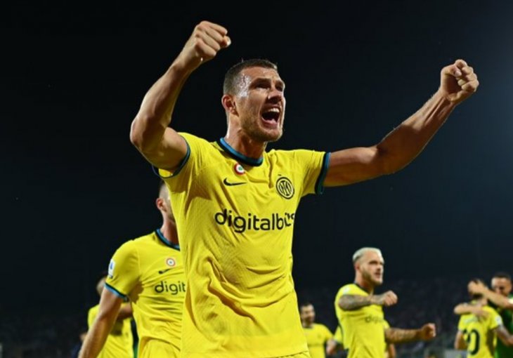Edin Džeko bi sutra trebao predvoditi napad Intera protiv Bayerna