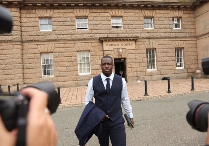 SVE ZA ODBRANU Benjamin Mendy stavio ruku na Kur'an i prvi put govorio na suđenju: 