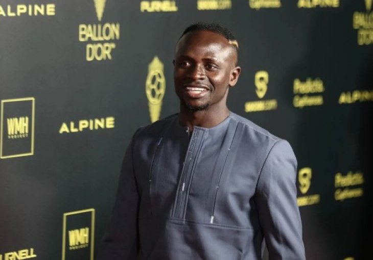 NEVIĐENE METODE Senegalci Manea vode vraču i čekaju čudo: On je talisman, mora igrati