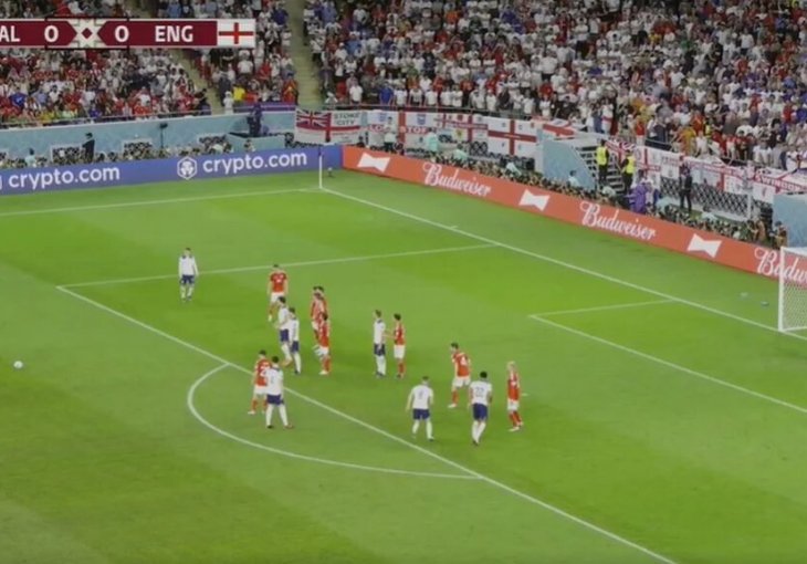 AUUUUU KAKAV BLITZKRIEG! Englezi za 3 minute zgadili fudbal Velšanima, drugi gol je POSEBNA PRIČA