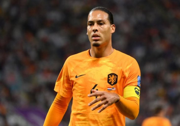 Van Dijk upitan za budući klub svog saigrača iz reprezentacije, ponizio je Liverpoolove rivale svojim komentarom