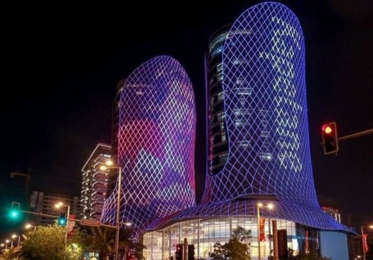 AUUU SJAJNA GESTA ZA MOTIVACIJU Na posebnim neboderima u Kataru osvanula poruka Luki Modriću