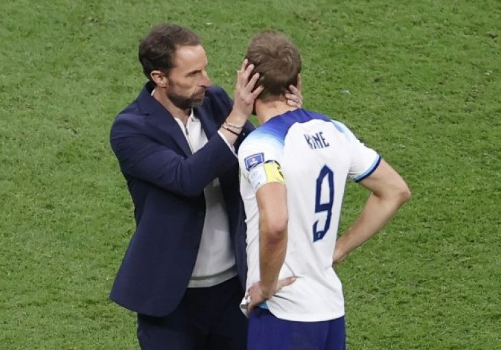 Uplakani Kane je ostao sam na terenu: Southgate je uzeo stvari u svoje ruke