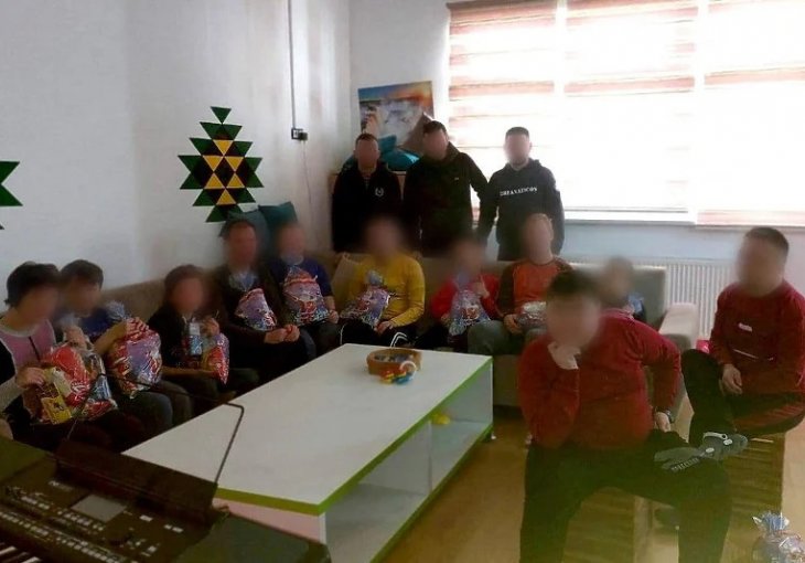 IZUZETAN POTEZ: BH Fanaticosi poklonima obradovali mališane, potvrdili su osjećaj za društvenu odgovornost