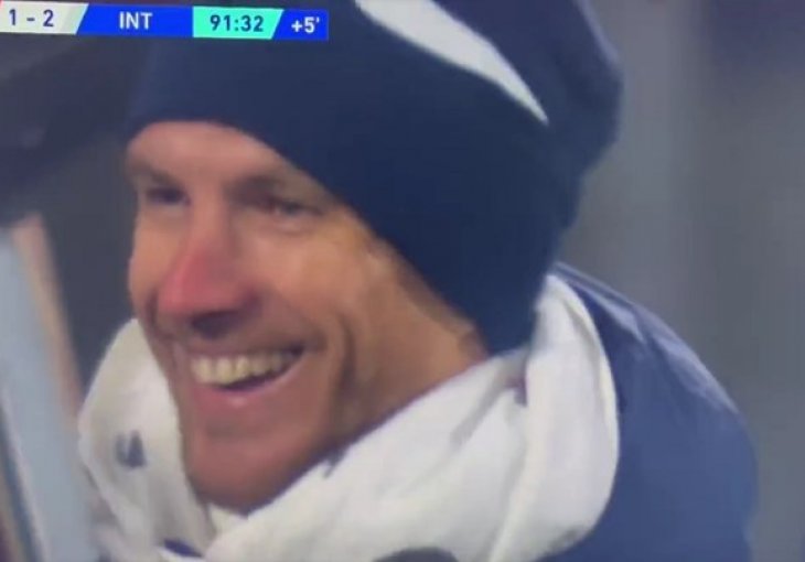Lukaku užasno primio loptu, Džeko mu se smijao (VIDEO)