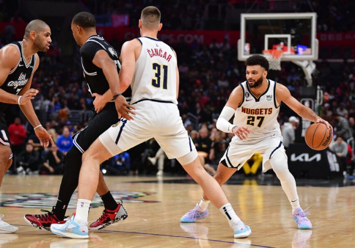 Denver slavio bez Jokića, Spurse gledalo 68 hiljada ljudi, Garza  bez minutaže u trijumfu Minnesote
