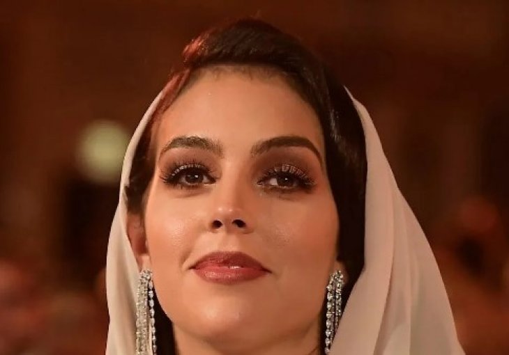 Georgina u Arabiji prvi put izašla bez Ronalda, mnogi su ostali u čudu zbog njenog outfita